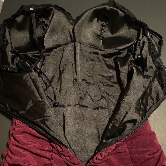 Women's Dress Guess US6 - Picture 8 of 11